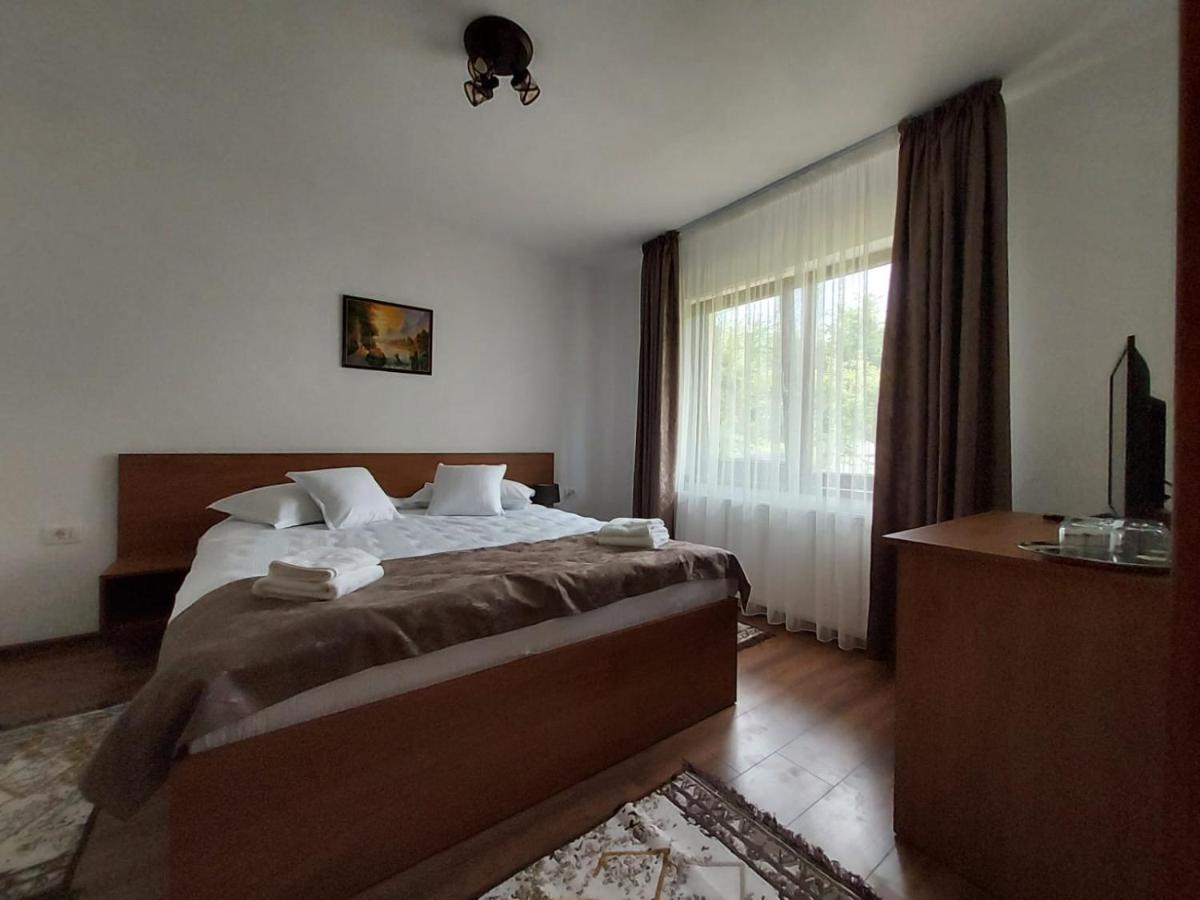 Hotel Casa Elena Ceahlău Zewnętrze zdjęcie